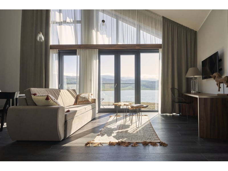 LAKE HILL Sosnówka - 2.jpg